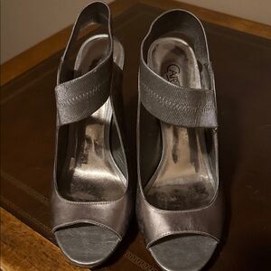 Carlos by Carlos Santana Halo Women's Heels Size 8